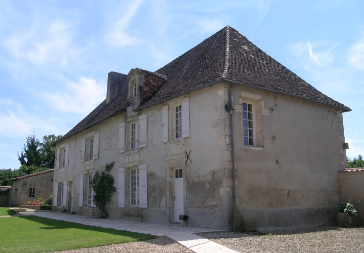 Le logis vu depuis le nord.