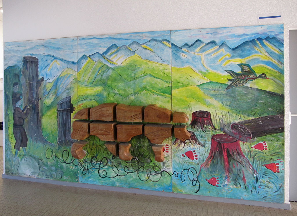 Panneau décoratif réalisé par des élèves (Rez-de-chaussée du bâtiment des salles d'enseignement général).