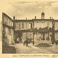 
		Carte postale ancienne
		<br />
		<i>© CH. Cadillac.</i>
	